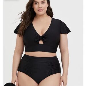 NWT Torrid Black Crop Swim Top Size 1X Black No Wire